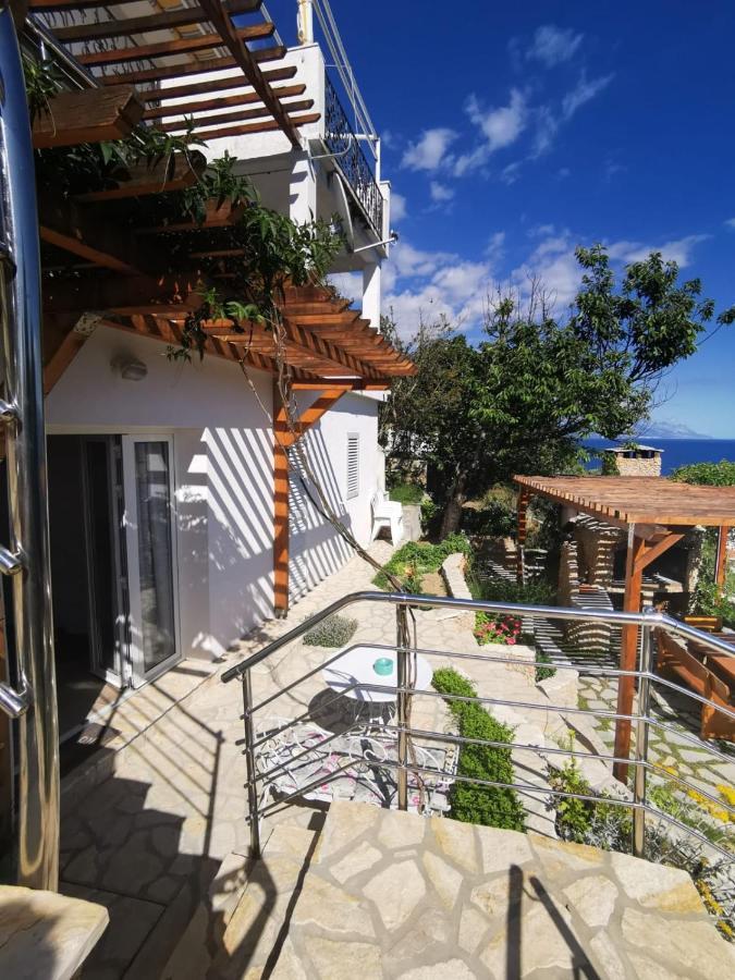 Apartments By The Sea Mimice, Omis - 14230 外观 照片