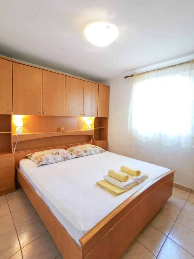Apartments By The Sea Mimice, Omis - 14230 外观 照片