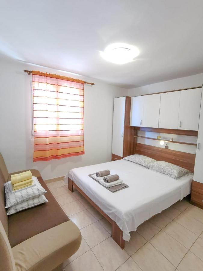 Apartments By The Sea Mimice, Omis - 14230 外观 照片