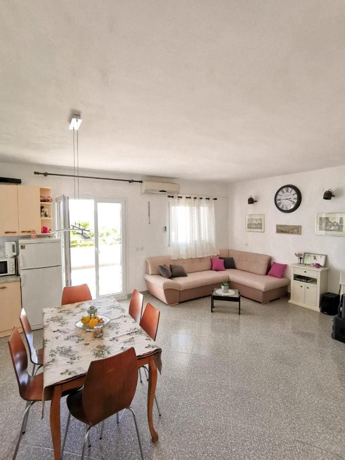 Apartments By The Sea Mimice, Omis - 14230 外观 照片
